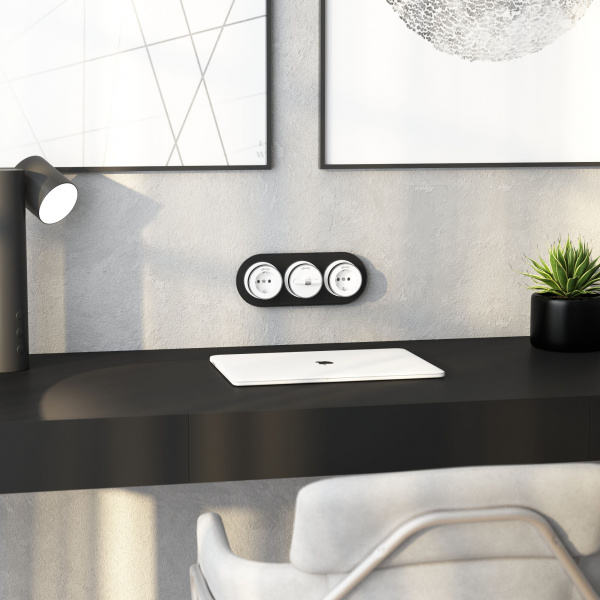 Розетка с заземлением Vintage белый матовый/хром W5871050