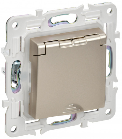 IEK SKANDY Шампань Розетка с/з с защитными шторками и крышкой 16А IP44 SK-R11Sh