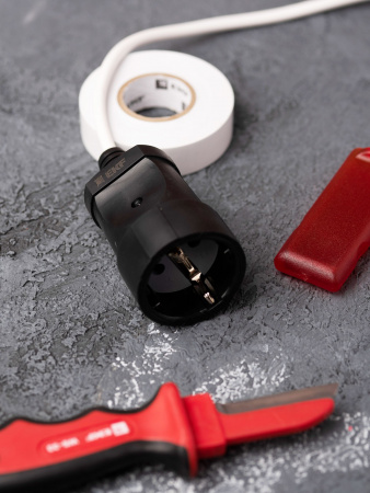 EKF PROxima Гнездо штепсельное с/з черн. ПВХ 16A 250B