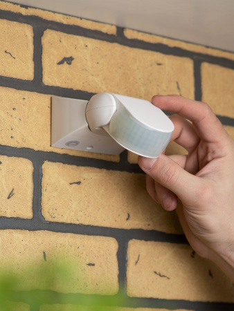 EKF PROxima ИК датчик движения наст. 1200Вт 180гр. до 12м IP65 MS-40