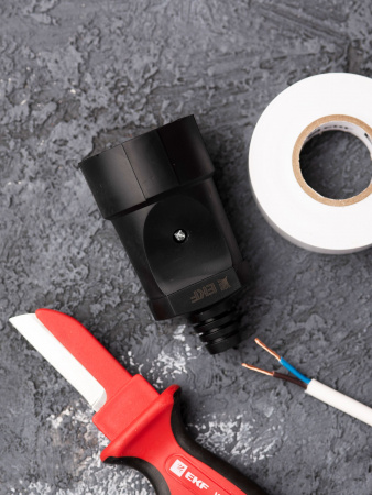 EKF PROxima Гнездо штепсельное с/з черн. ПВХ 16A 250B