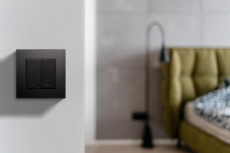 Рамка 1-постовая, стекло черный Kollinger Reflex MG RM1BK