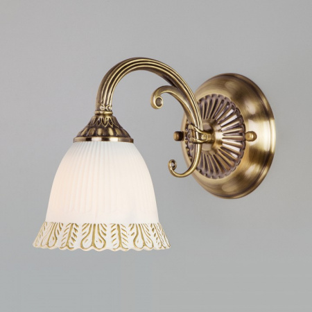 Бра со стеклянным плафоном 60107/1 античная бронза Eurosvet Campina