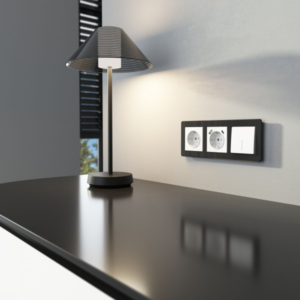 Выключатель одноклавишный проходной с подсветкой (белый) W1112101