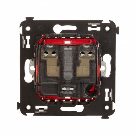 DKC Avanti Красный квадрат Розетка 2P+E со шторками
