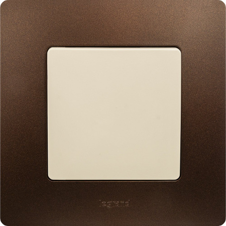 Legrand Etika Слоновая кость Выключатель 1-клавишный 10А, Винтовые клеммы