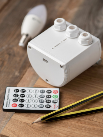 EKF PROxima Микроволновый датчик движения бел. для высоких потолков 2000Вт 360гр. 30м IP65 MW-707