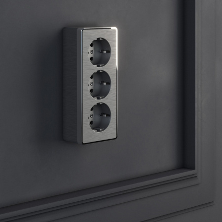 Розетка тройная с заземлением и шторками Gallant графит рифленый W5073104