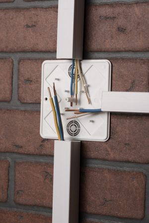 EKF PROxima Коробка разветвительная KMP-030-032 наружная (100х100х28) белая