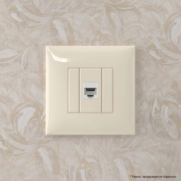 DKC Avanti Компьютерная розетка RJ-45 без шторки в стену, кат.6 одинарная, Ванильная дымка