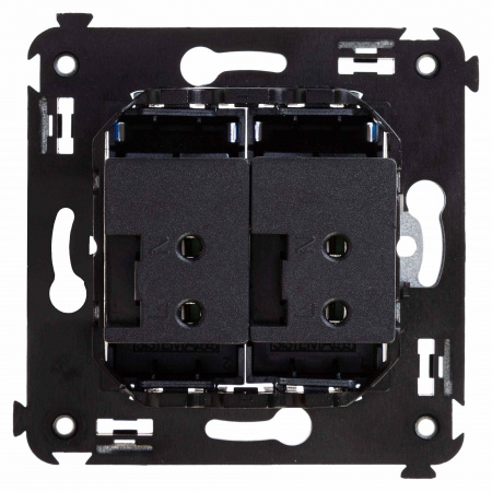 DKC Avanti Закаленная сталь Зарядное устройство USB