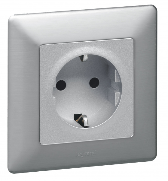 Legrand Valena Мех IN'MATIC Розетка б/з, со шторками, безвинт.зажим