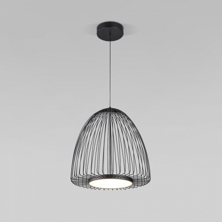 Подвесной светодиодный светильник 40010/1 LED черный Eurosvet Comodita