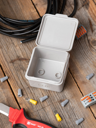 EKF PROxima Коробка распаячная КМР-030-037 пылевлагозащищенная без мембранных вводов (65х65х50)