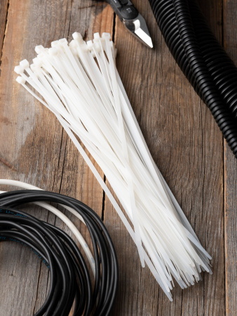 EKF Basic Хомут нейлоновый (4,8х450) (100шт.)