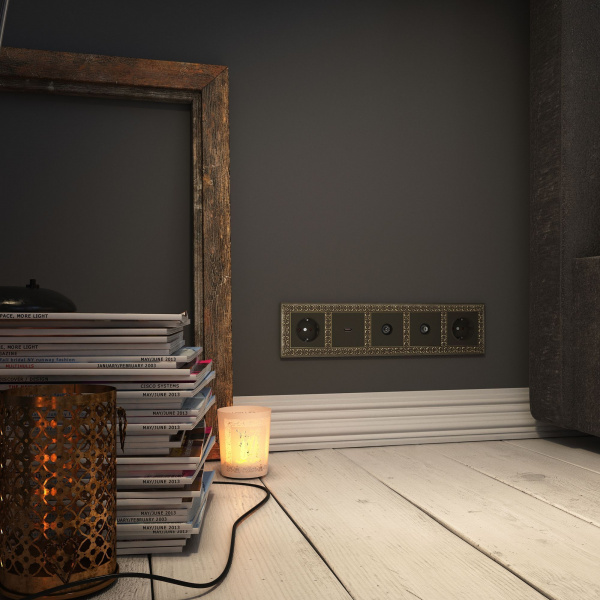 Рамка на 5 постов (бронза) WL07-Frame-05