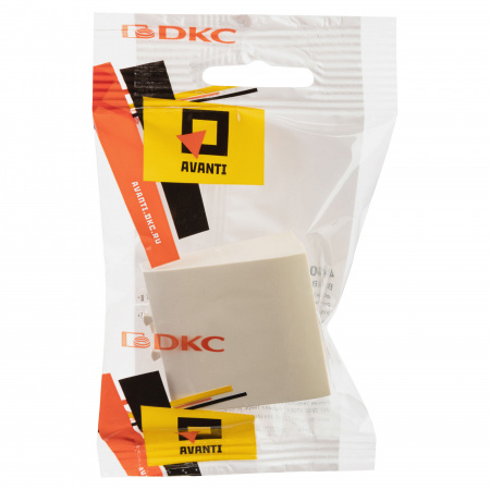 DKC Avanti Ванильная дымка Вывод кабеля 2 модуля