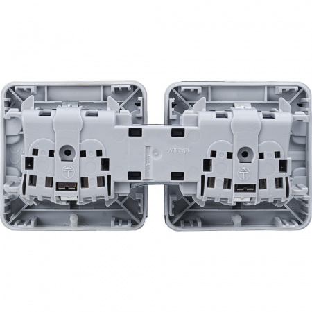 Legrand Plexo Розетка с/з нем.стандарт, 2п. гориз.