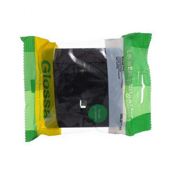 SE Glossa Алюминий Розетка с/з со шторками с крышкой, IP44 (в сборе с рамкой)