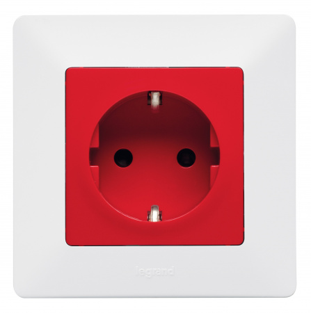 Legrand Valena LIFE DIY Бел Розетка 1-ая с/з с защитными шторками, безвинт.зажим