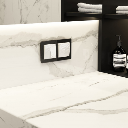 Розетка влагозащ. с зазем. с защит. крышкой и шторками (белый) W1271201