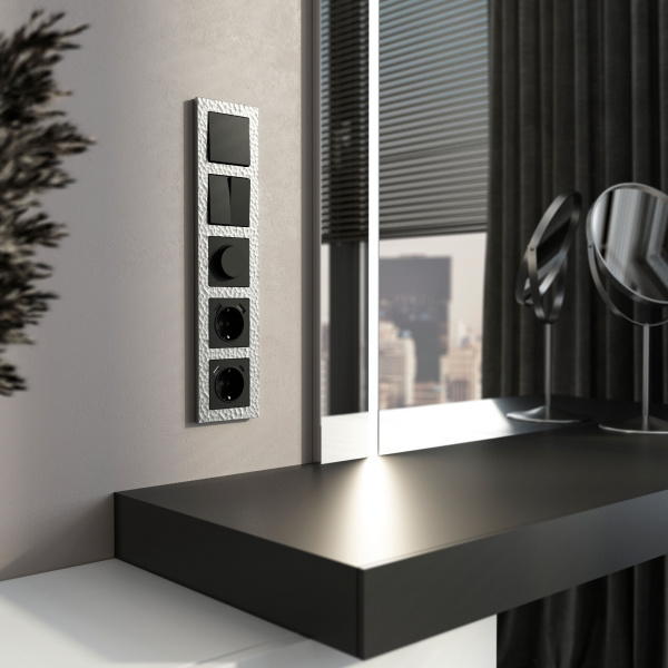 Рамка из поликарбоната на 5 постов Hammer серебряный W0052406