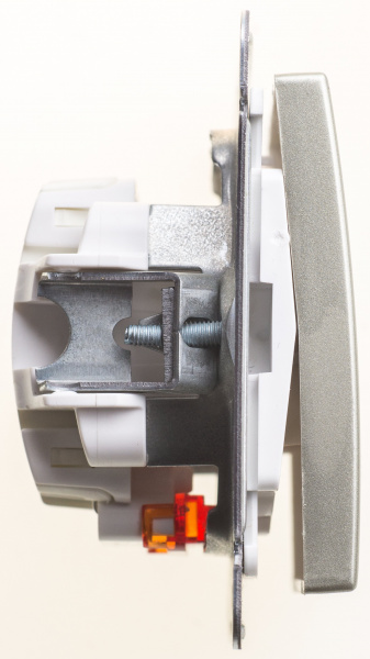 Systeme Electric Wessen 59 Шампань Переключатель 1-клавишный с подсветкой 10АХ