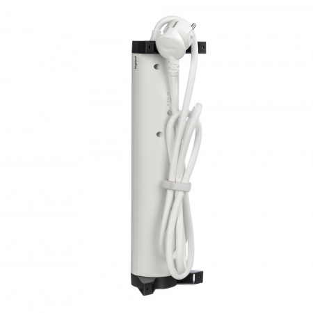 Legrand Revolution Комфорт Бело-черный Удлинитель 4x2К+З с выкл., кабель 1,5м, плоские розетки, фиксируемый поворотный блок