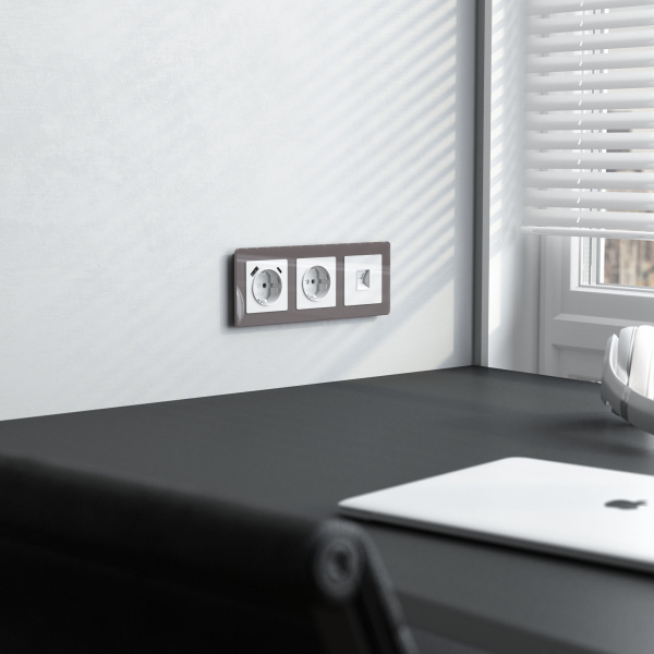 Розетка Ethernet RJ-45 (белый акрил) W1181041