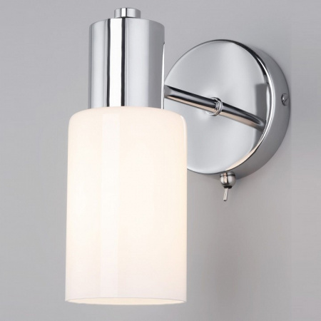 Настенный светильник со стеклянным плафоном 70160/1 хром Eurosvet Vegga