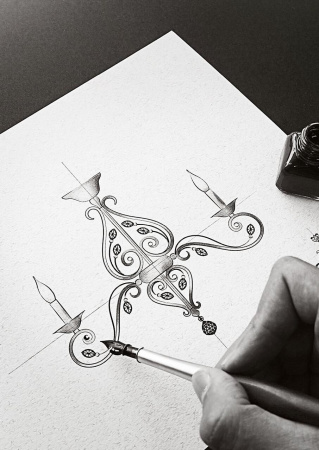 Подвесная люстра Maytoni Leaves RC109-PL-08-R