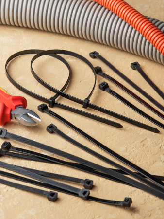 EKF Basic Хомут нейлоновый черный (7,2х400) (100шт.)