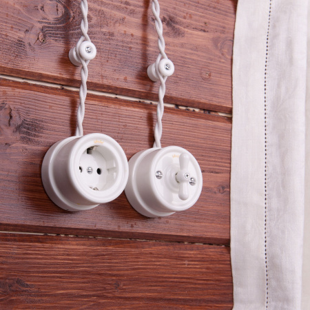 Комплект изоляторов без винта 100 шт. белый ретро W6431401 Комплект изоляторов без винта 100 шт. белый ретро W6431401