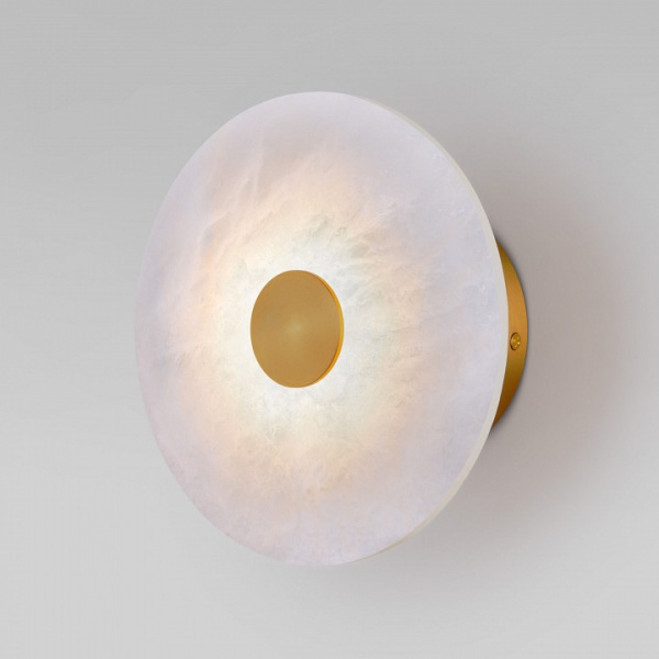 Светодиодный светильник с мраморным рассеивателем 40340 LED латунь Eurosvet Thasos