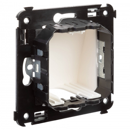 DKC Avanti Белое облако Вывод кабеля