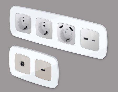 Рамка OMEGA Coint (Белый Стекло органическое) 1-ая OF640101