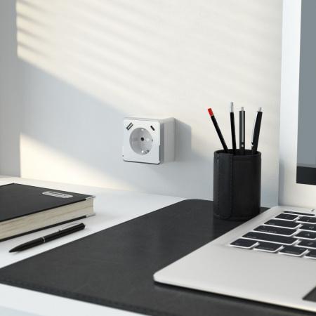 Розетка с заземлением, шторками и USB тип A+C Gallant белый W5071701