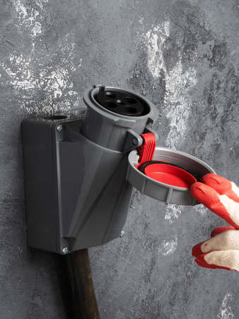 EKF PROxima Розетка стационарная наружная 1342 3Р+РЕ 63А 380В IP67