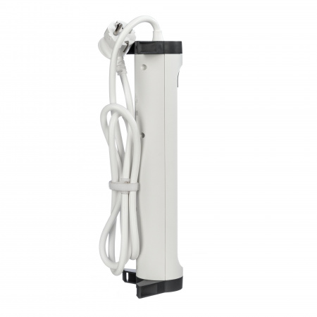 Legrand Revolution Комфорт Бело-черный Удлинитель 4x2К+З с выкл., кабель 1,5м, плоские розетки, фиксируемый поворотный блок