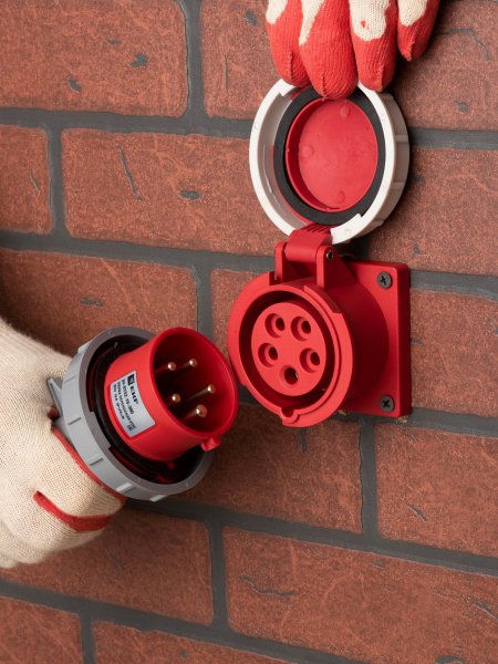 EKF PROxima Розетка стационарная внутренняя 3152 3Р+РЕ+N 16А 380В IP67