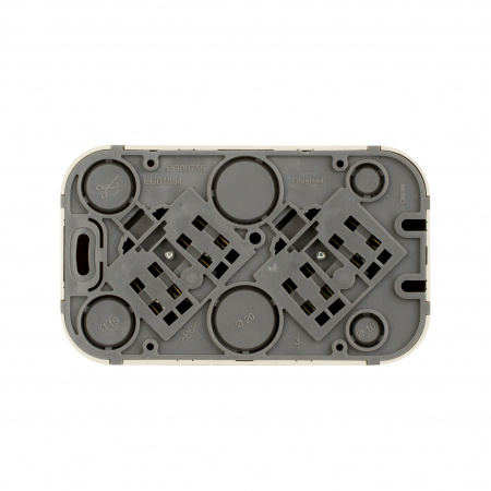 Legrand Quteo IP 20 Слоновая кость Розеточный блок с предварительным подключением 2 x 2К+З с защитными шторками - 16 A - 250 В~