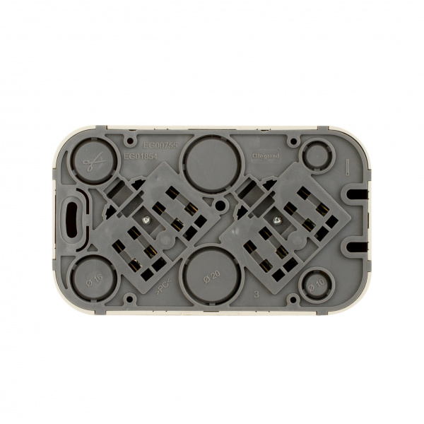 Legrand Quteo IP 20 Слоновая кость Розеточный блок с предварительным подключением 2 x 2К+З с защитными шторками - 16 A - 250 В~