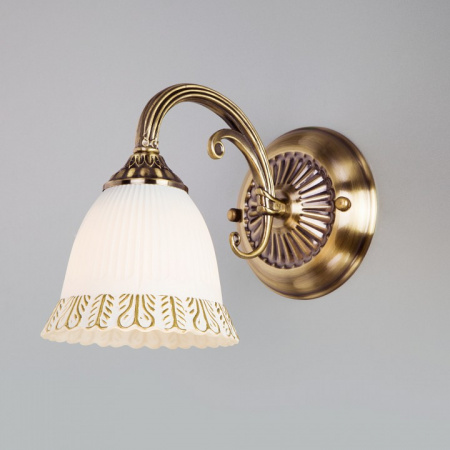 Бра со стеклянным плафоном 60107/1 античная бронза Eurosvet Campina