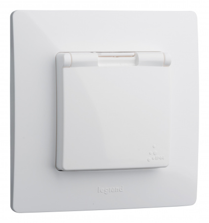 Legrand Etika Белый Розетка с/з, автоматические клеммы, IP44