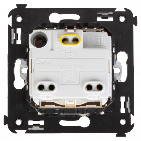 DKC Avanti Ванильная дымка Розетка с крышкой 2P+E