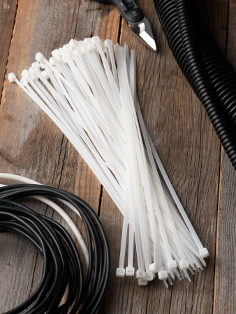 EKF Basic Хомут нейлоновый (4,8х400) (100шт.)