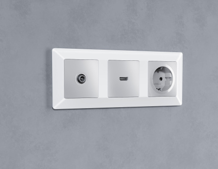 Лицевая панель ALFA (Серебро глянец) для HDMI розетки QUANT AP4140