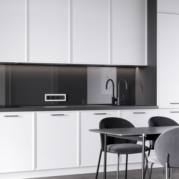 Рамка из поликарбоната на 4 поста Split белый/черный, soft-touch W0043068