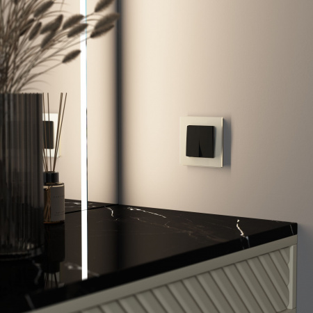 Рамка из стекла на 1 пост Senso шампань soft-touch W0013111