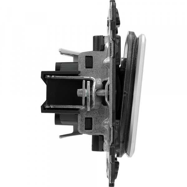 Legrand Valena ALLURE DIY Бел Переключатель 1-клавишный с подсветкой 10А 250В